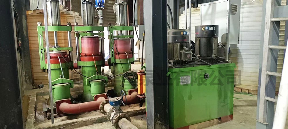 壓濾機(jī)柱塞泵三缸泵現(xiàn)場使用圖片 洗煤廠大流量壓濾機(jī)節(jié)能入料泵